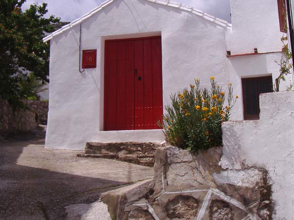 PUERTA ROJA